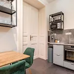 Aviator Luxury Apartment
