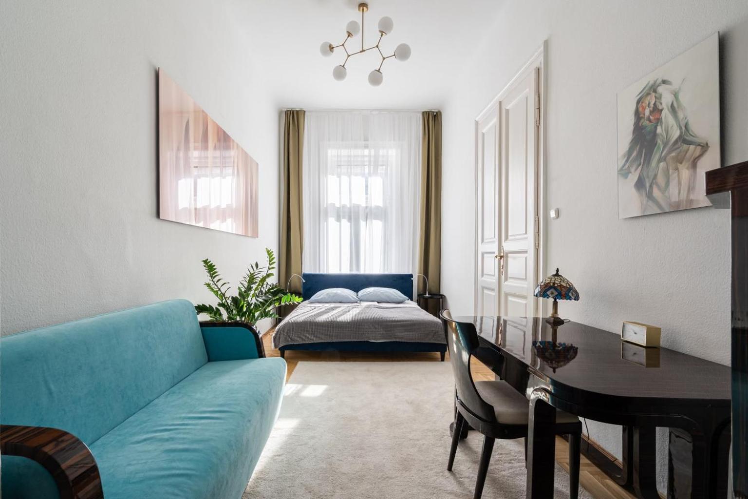Aviator Luxury * Budapest